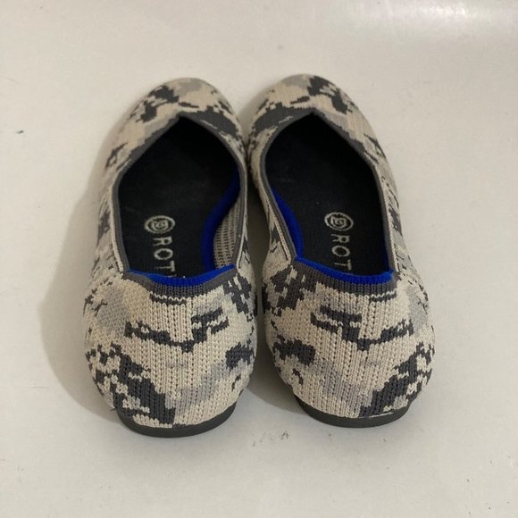 Rothy's Retired Ash Gray Camo Round Toe Flats Women's Size 7 Washable - Picture 3 of 8